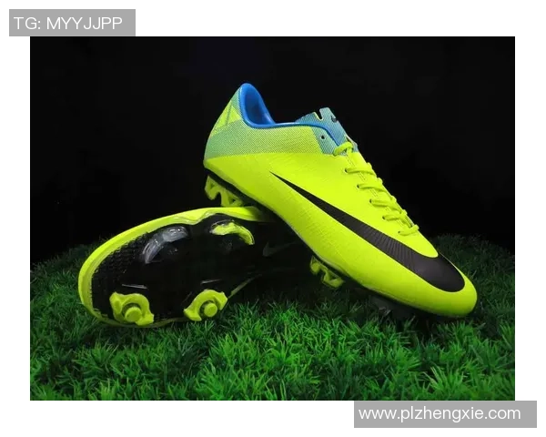 提升球场表现的秘密武器宽头足球鞋让你脚感更舒适的选择